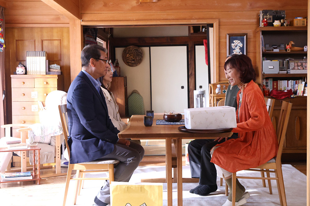 『続・続・最後から二番目の恋』吉野千明(小泉今日子)、長倉和平(中井貴一)、吉野有里子(三田佳子)、吉野隆司(小倉蒼蛙)