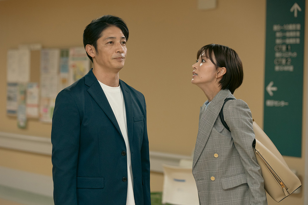 『プロフェッショナル　保険調査員・天音蓮』天音蓮（玉木宏）、栗田凛（岡崎紗絵）