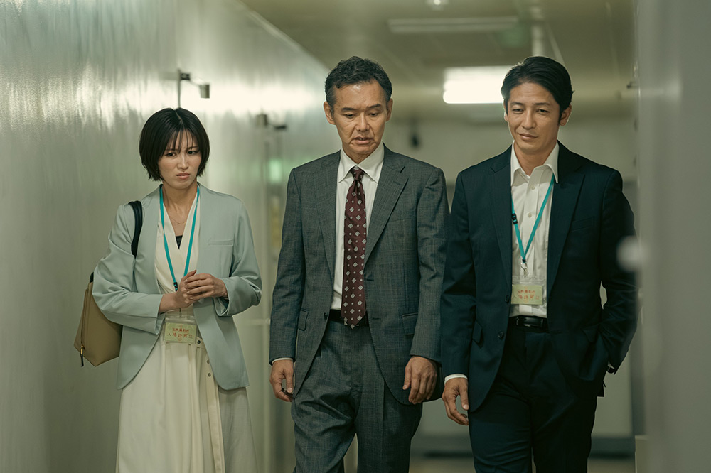 『プロフェッショナル　保険調査員・天音蓮』天音蓮（玉木宏）、栗田凛（岡崎紗絵）、佐久間凌（渡部篤郎）