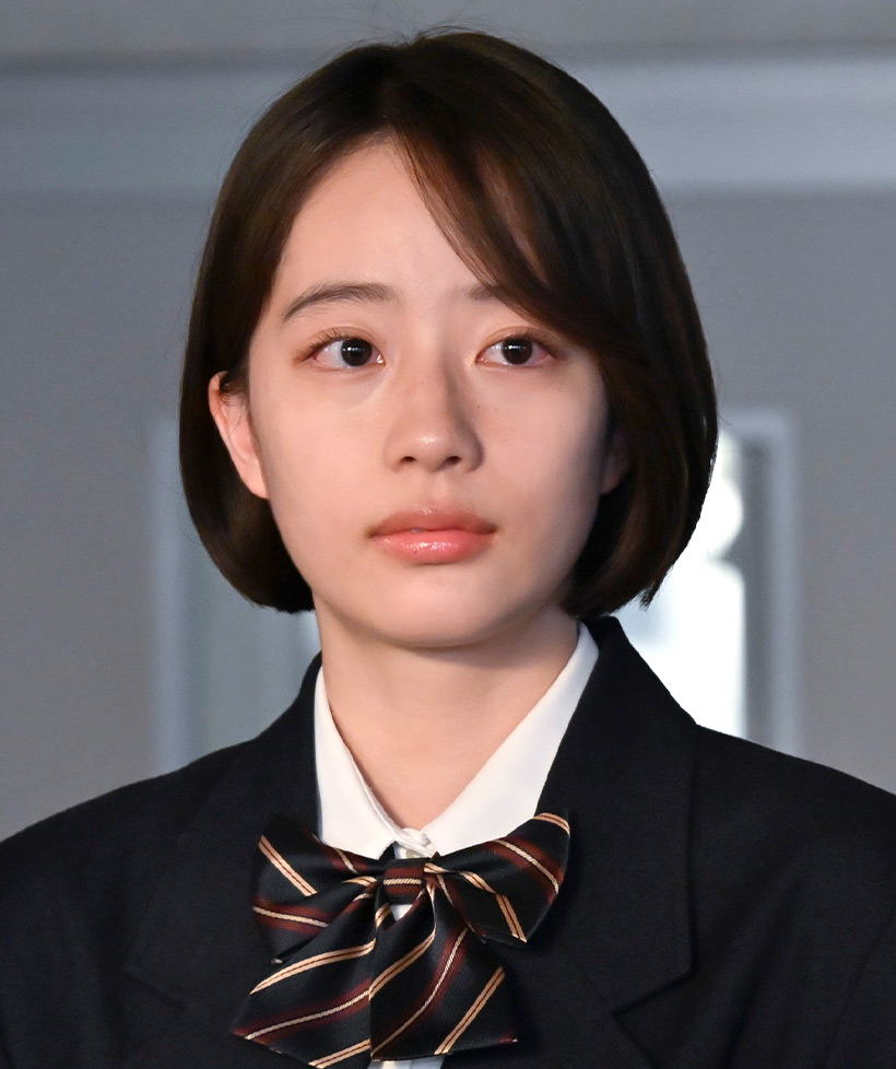 藤倉彩花 ふじくら・あやか/池端杏慈