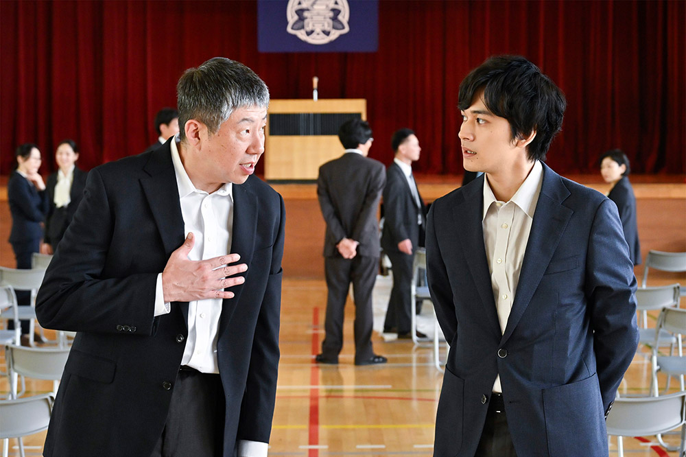 『サバ缶、宇宙へ行く』朝野峻一(北村匠海)、黒瀬正樹(荒川良々)