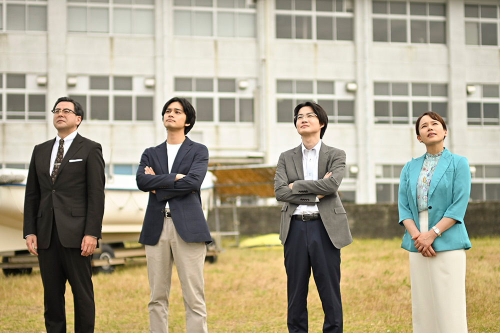 『サバ缶、宇宙へ行く』朝野峻一（北村匠海）,木島真（神木隆之介）、皆川有紀（ソニン）、東口亮治（鈴木浩介）