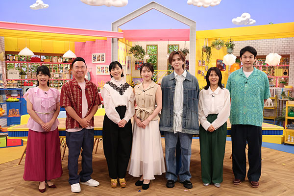 左から）生野陽子（フジテレビアナウンサー）、山内健司（かまいたち）、坂井真紀、桜井日奈子、草地稜之（ENJIN）、井森美幸、濱家隆一（かまいたち）