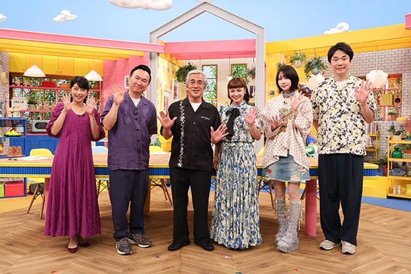 左から）生野陽子（フジテレビアナウンサー）、山内健司（かまいたち）、寺島進、平愛梨、あの、濱家隆一（かまいたち）