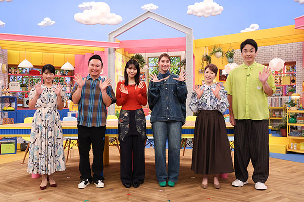 左から）生野陽子（フジテレビアナウンサー）、山内健司（かまいたち）、松本穂香、滝沢カレン、磯野貴理子、濱家隆一（かまいたち）