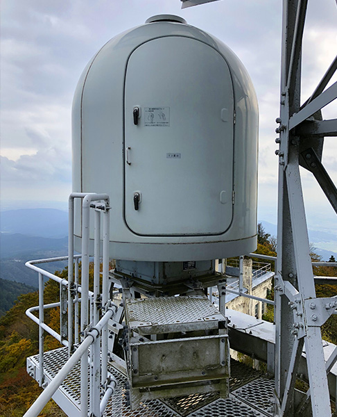 筑波山 筑波基地のレドーム